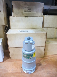 LOT TO INCLUDE: (17) CONNECTORS, ELECTRICAL TYPE, 10 CONDUCTOR, CIRCULAR PLUG KIND, (15) CONNECTORS, ELECTRICAL TYPE. PART NO ZZM-242053-WO-1116-621 PN, (12) RECEPTACLES, ELECTRICAL TYPE, 3 WIRE, 600VAC/250VDC 60A 4 POLE ELEC RATING, CLAMP RING PLUG, HAZARDOUS DUTY KIND. LOADING & HANDLING FEE $15-4145
